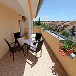 Adriana Apartman *