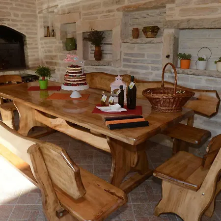 Adriana * זאדאר