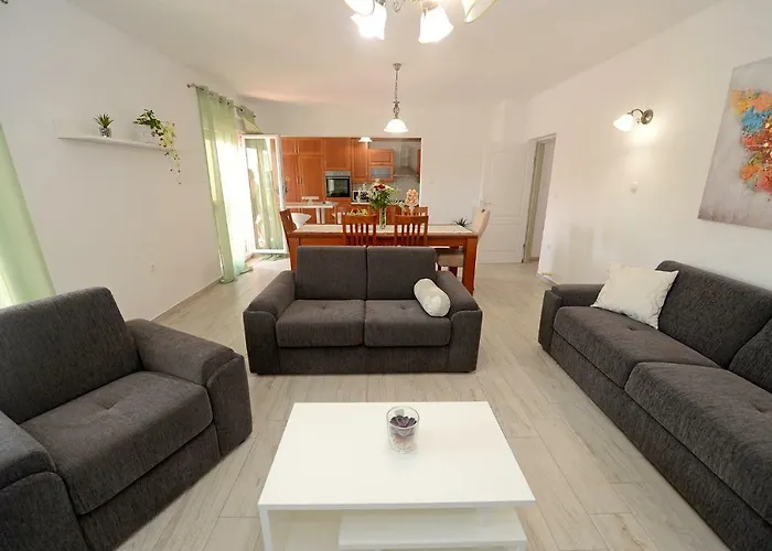 Adriana * זאדאר